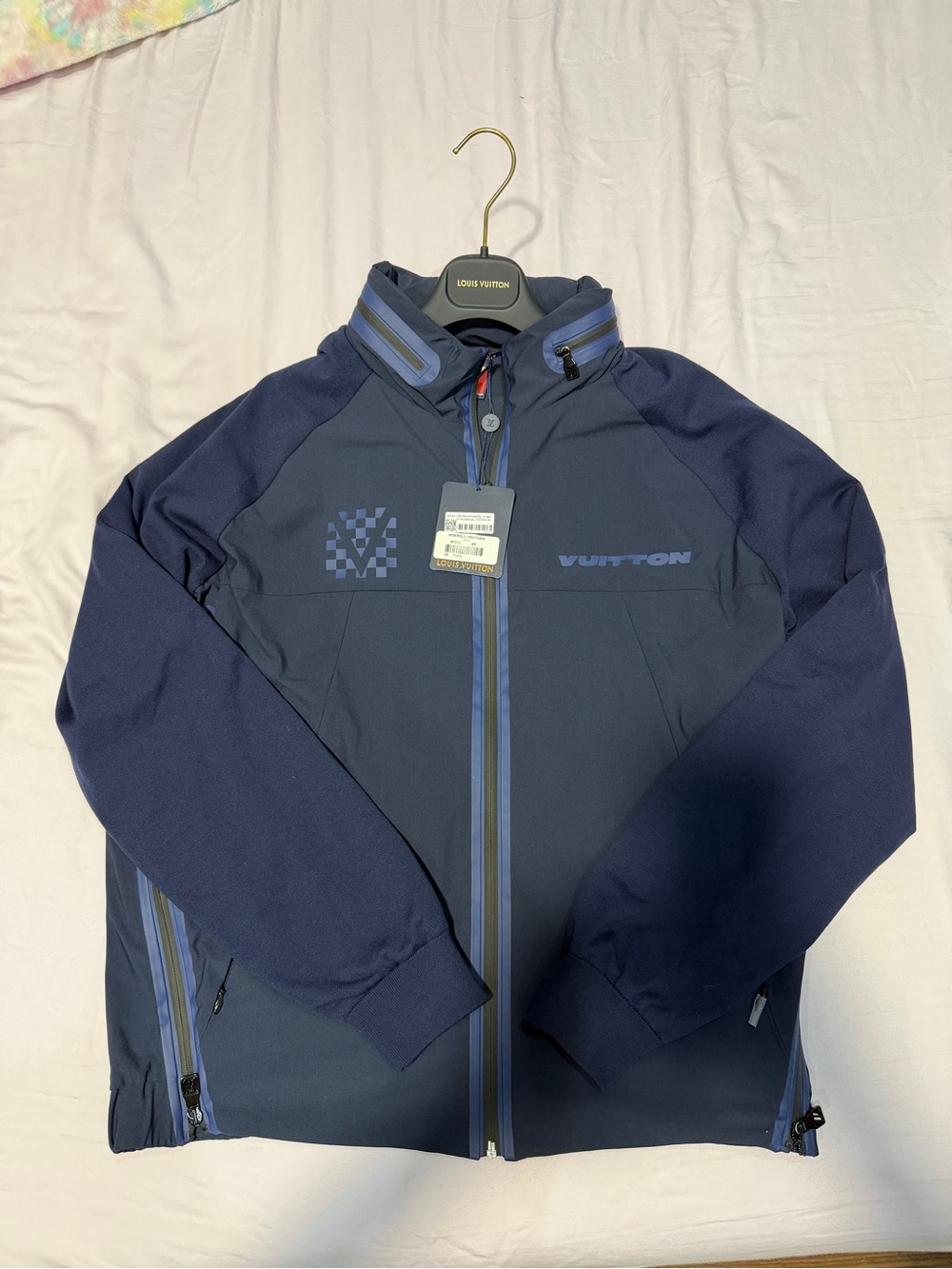 Louis Vuitton Men’s Hybrid Technical Hooded Blouson - Picture 2 of 11